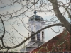 Zicht op de toren vanuit de tuin aan de Hoogstraat 46